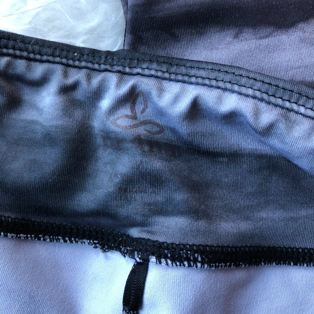 REI Prana Roxanne Marble Leggings Medium Tie Dye Marbleized Tight Crop Capri - Picture 3 of 5